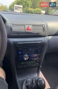 Лифтбек Skoda Octavia 2004 в 
