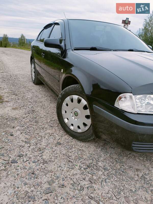 Ліфтбек Skoda Octavia 2004 в Івано-Франківську