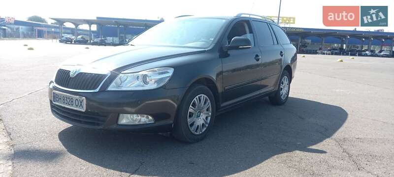 Универсал Skoda Octavia 2010 в Одессе