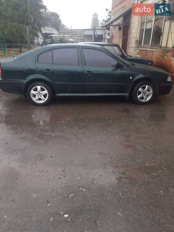 Ліфтбек Skoda Octavia 2002 в Жашківу