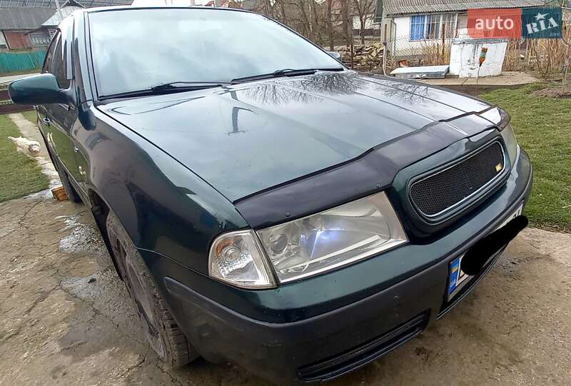 Лифтбек Skoda Octavia 2001 в Бучаче