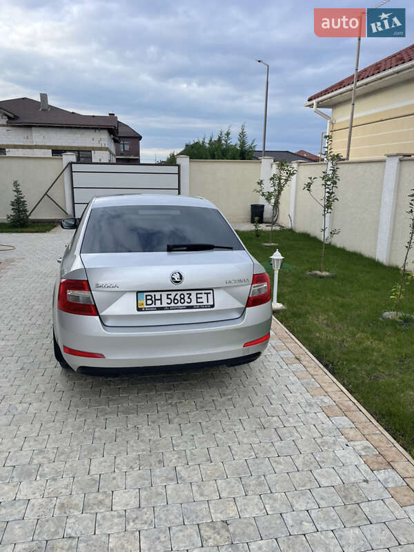 Лифтбек Skoda Octavia 2014 в Одессе