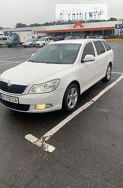 Універсал Skoda Octavia 2011 в Ужгороді