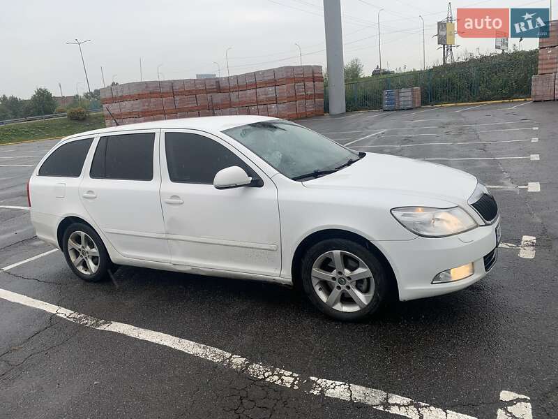 Универсал Skoda Octavia 2011 в Ужгороде