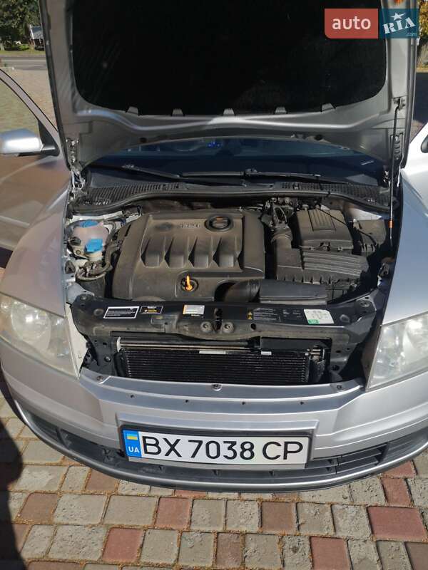 Лифтбек Skoda Octavia 2008 в Ровно