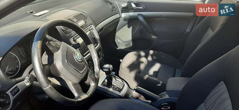 Лифтбек Skoda Octavia 2012 в Кропивницком