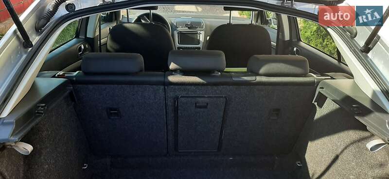 Лифтбек Skoda Octavia 2012 в Кропивницком