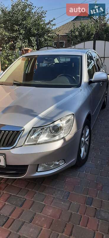 Лифтбек Skoda Octavia 2012 в Кропивницком