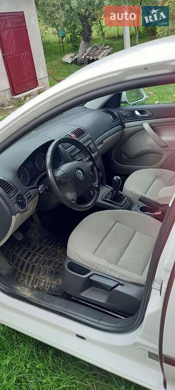 Лифтбек Skoda Octavia 2006 в Яремче