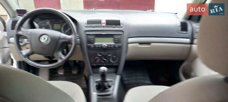 Лифтбек Skoda Octavia 2006 в Яремче