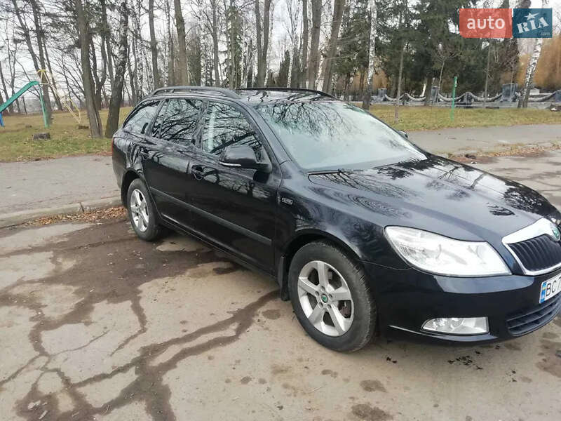 Универсал Skoda Octavia 2011 в Львове фото 2 Универсал Skoda Octavia 2011 в Львове