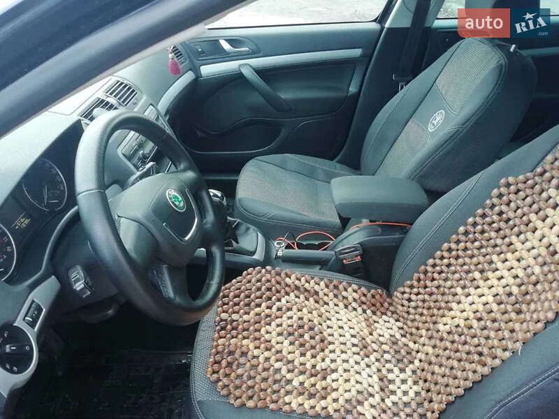 Универсал Skoda Octavia 2011 в Львове фото 3 Универсал Skoda Octavia 2011 в Львове