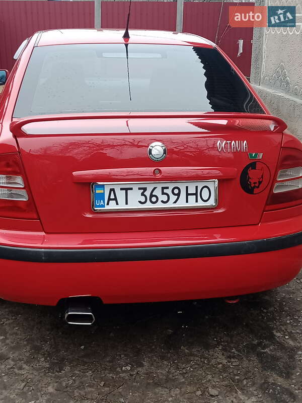 Лифтбек Skoda Octavia 2008 в Саврани