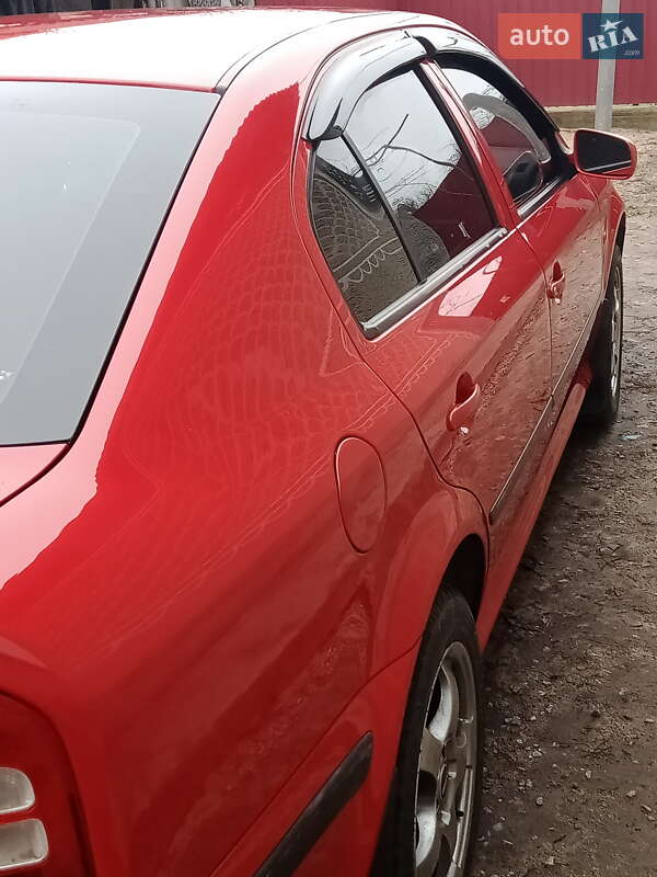 Лифтбек Skoda Octavia 2008 в Саврани