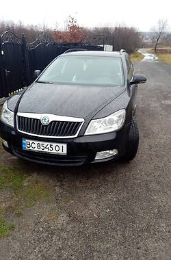 Універсал Skoda Octavia 2011 в Новояворівську