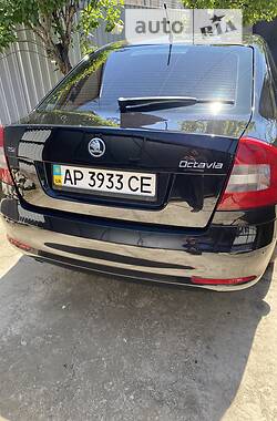 Лифтбек Skoda Octavia 2011 в Запорожье