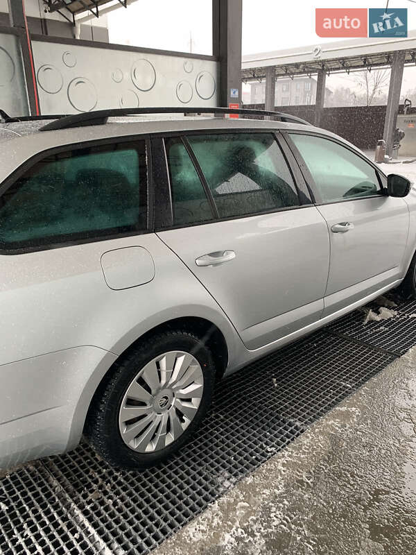 Универсал Skoda Octavia 2014 в Ровно фото 3 Универсал Skoda Octavia 2014 в Ровно