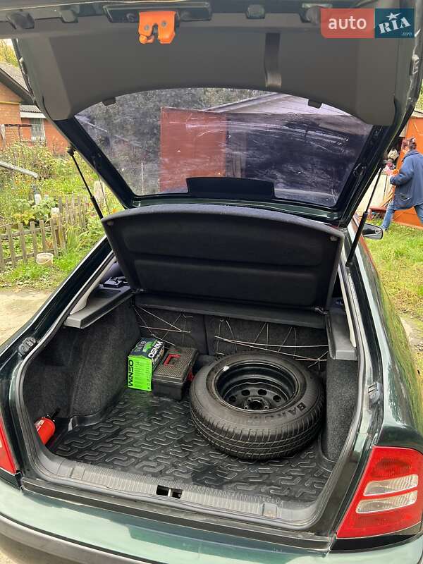 Ліфтбек Skoda Octavia 2002 в Вінниці