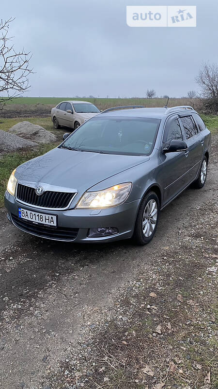 Универсал Skoda Octavia 2012 в Кропивницком