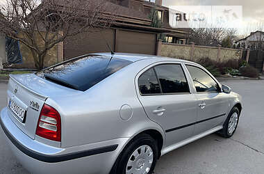 Лифтбек Skoda Octavia 2006 в Кривом Роге