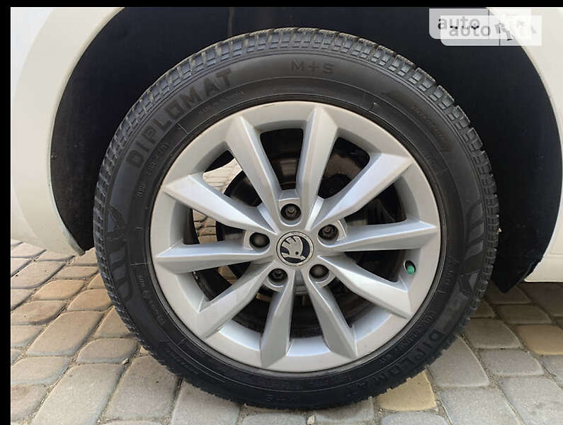 Универсал Skoda Octavia 2013 в Кропивницком