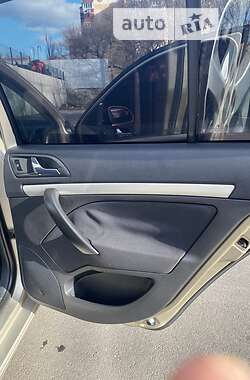 Лифтбек Skoda Octavia 2005 в 