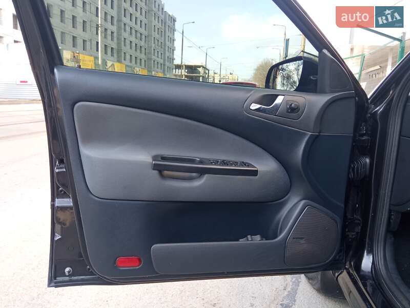 Лифтбек Skoda Octavia 2006 в Запорожье фото 12 Лифтбек Skoda Octavia 2006 в Запорожье