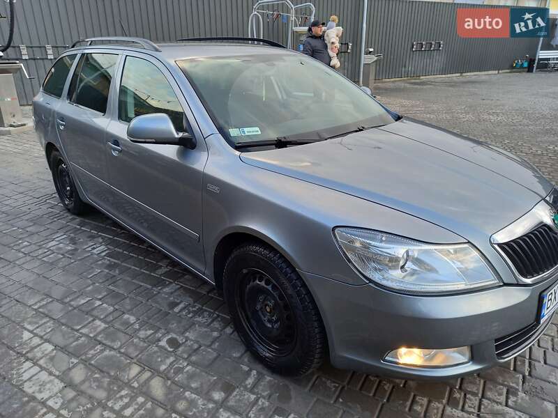 Універсал Skoda Octavia 2012 в Кам'янець-Подільському