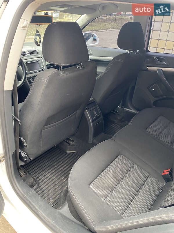 Лифтбек Skoda Octavia 2011 в Кривом Роге