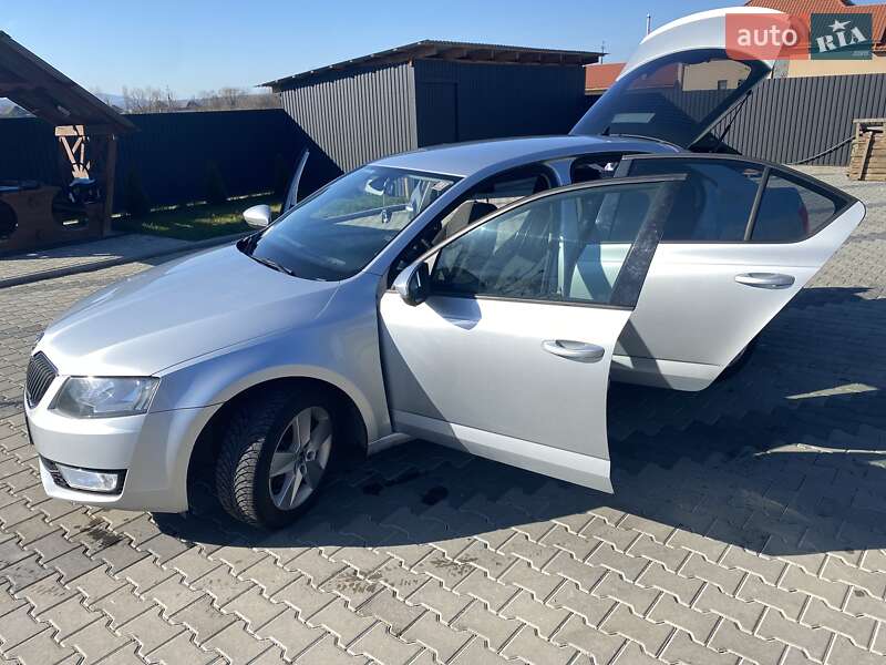 Ліфтбек Skoda Octavia 2015 в Іршаві