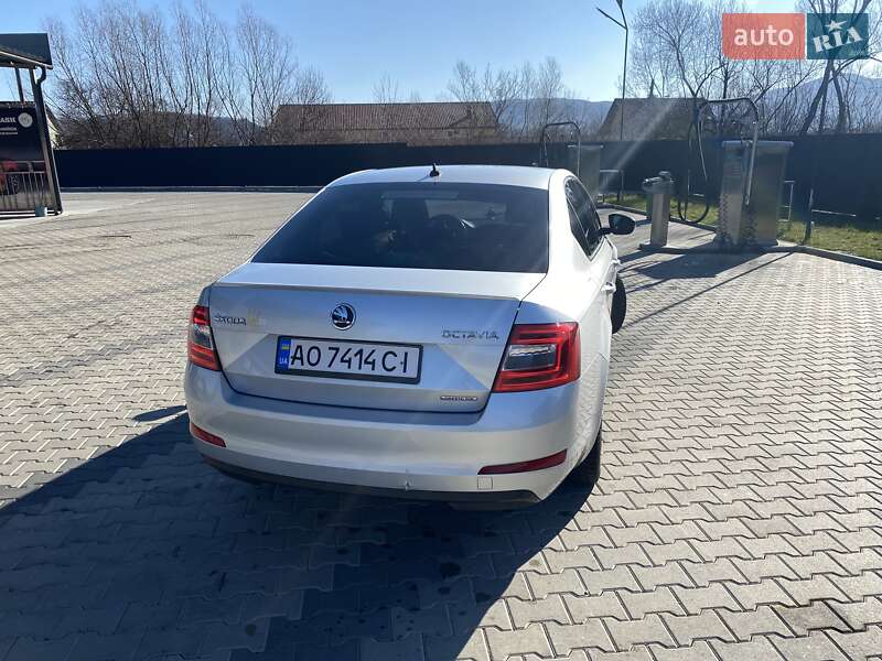 Ліфтбек Skoda Octavia 2015 в Іршаві