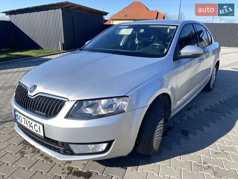 Ліфтбек Skoda Octavia 2015 в Іршаві