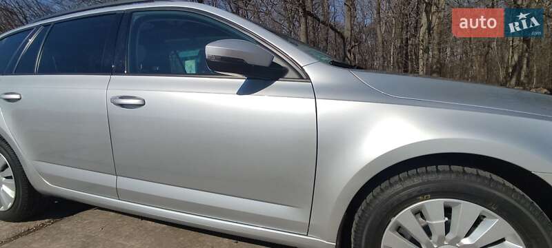 Універсал Skoda Octavia 2017 в Лохвиці