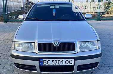 Лифтбек Skoda Octavia 2005 в 