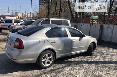 Лифтбек Skoda Octavia 2010 в Кропивницком