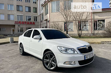 Лифтбек Skoda Octavia 2009 в Каменском