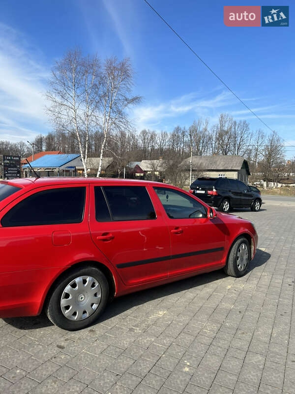 Універсал Skoda Octavia 2013 в Долині