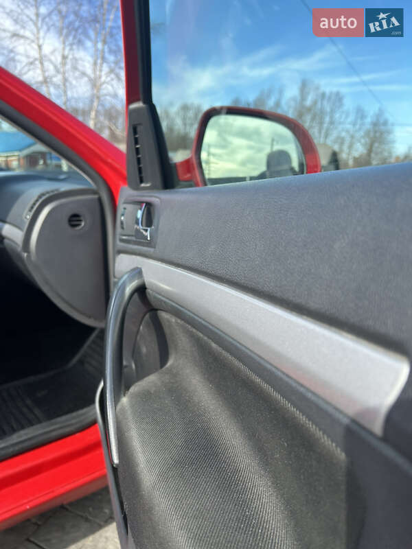 Універсал Skoda Octavia 2013 в Долині