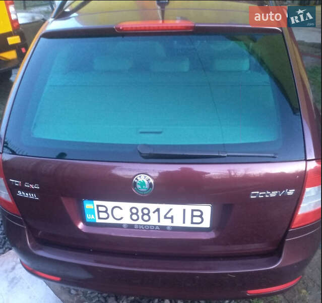Універсал Skoda Octavia 2012 в 