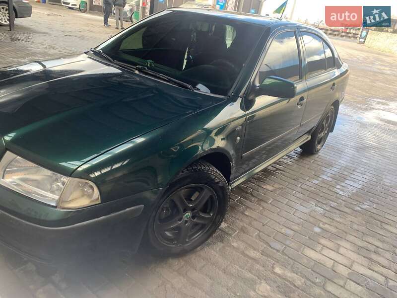 Ліфтбек Skoda Octavia 2003 в Тернополі