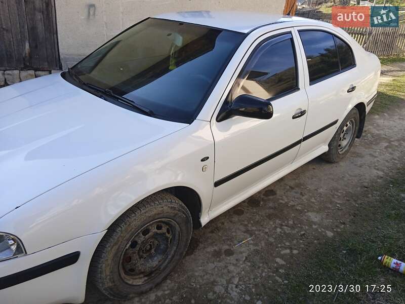 Лифтбек Skoda Octavia 2003 в Путиле