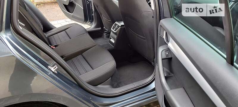 Універсал Skoda Octavia 2017 в Новояворівську