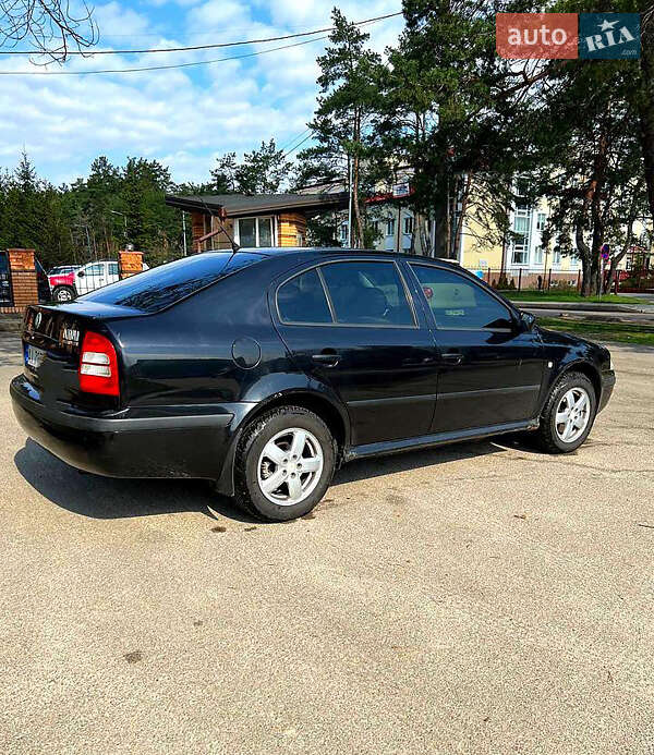 Лифтбек Skoda Octavia 2004 в Киеве