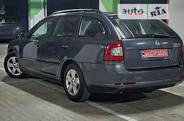 Універсал Skoda Octavia 2010 в 