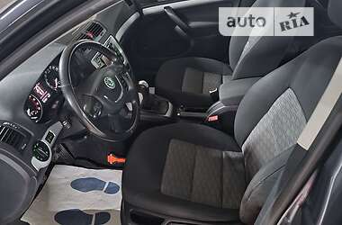 Універсал Skoda Octavia 2010 в 