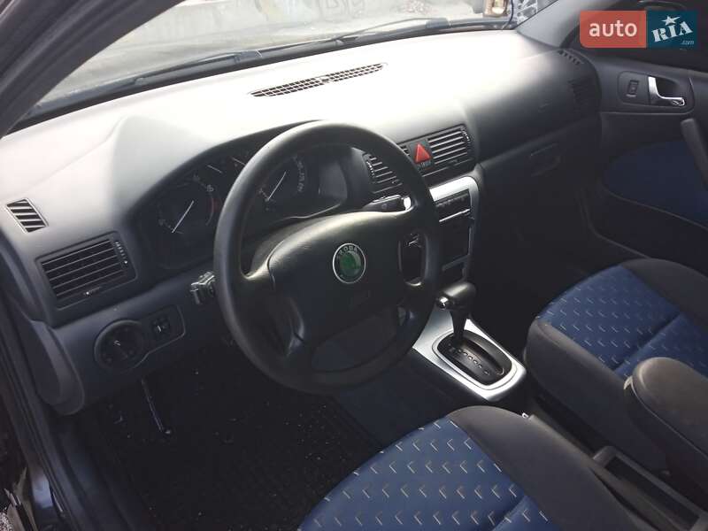 Універсал Skoda Octavia 2001 в Дніпрі