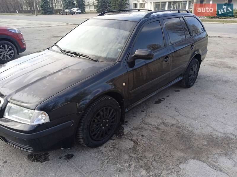 Універсал Skoda Octavia 2001 в Дніпрі