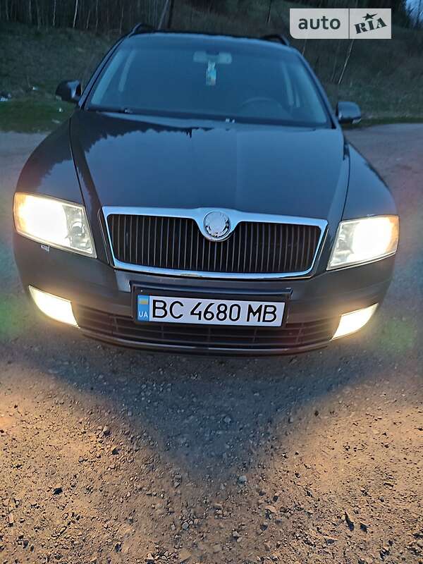 Універсал Skoda Octavia 2008 в Старому Самборі