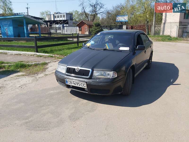 Ліфтбек Skoda Octavia 2003 в Чернігові