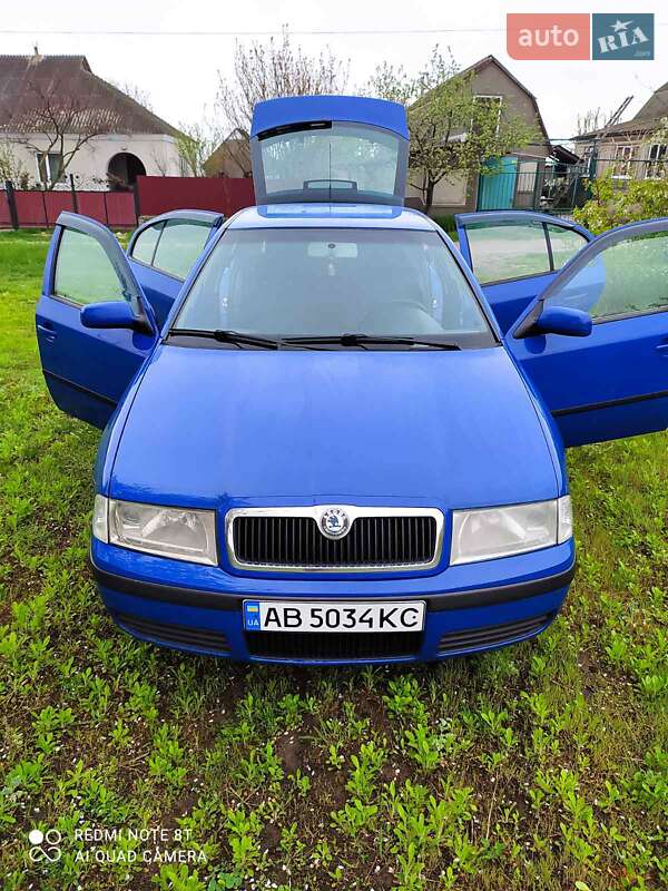 Лифтбек Skoda Octavia 2006 в Ямполе